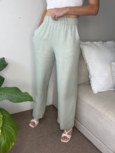 Load image into Gallery viewer, SUITE RELAXED PANT - MINT